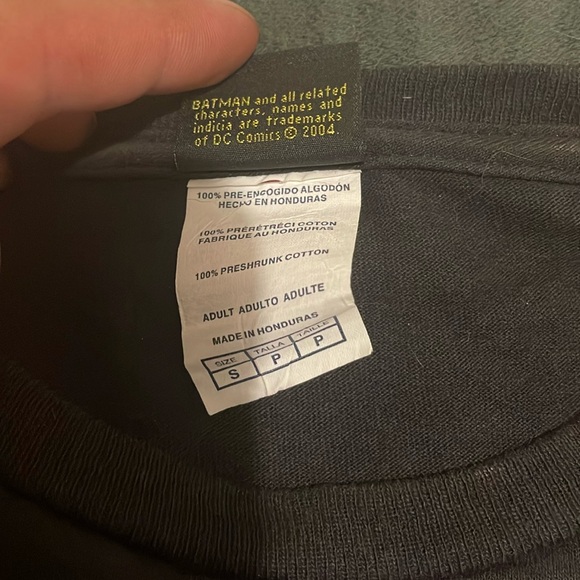 Vintage Warner Bros. DC Comics 2004 Batman T-Shirt Size Small In Black - Picture 3 of 3